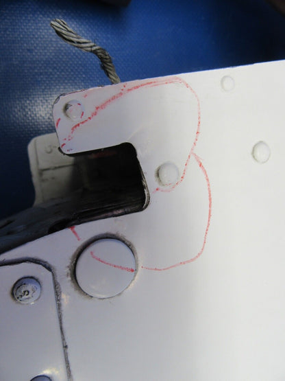 Cessna 401 RH Aileron Assy P/N 5024000-2 (1223-17)