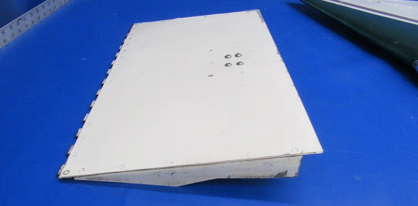 Beech Baron Door Cowl Flap Weld Assy P/N 96-910016-7 (1217-58)