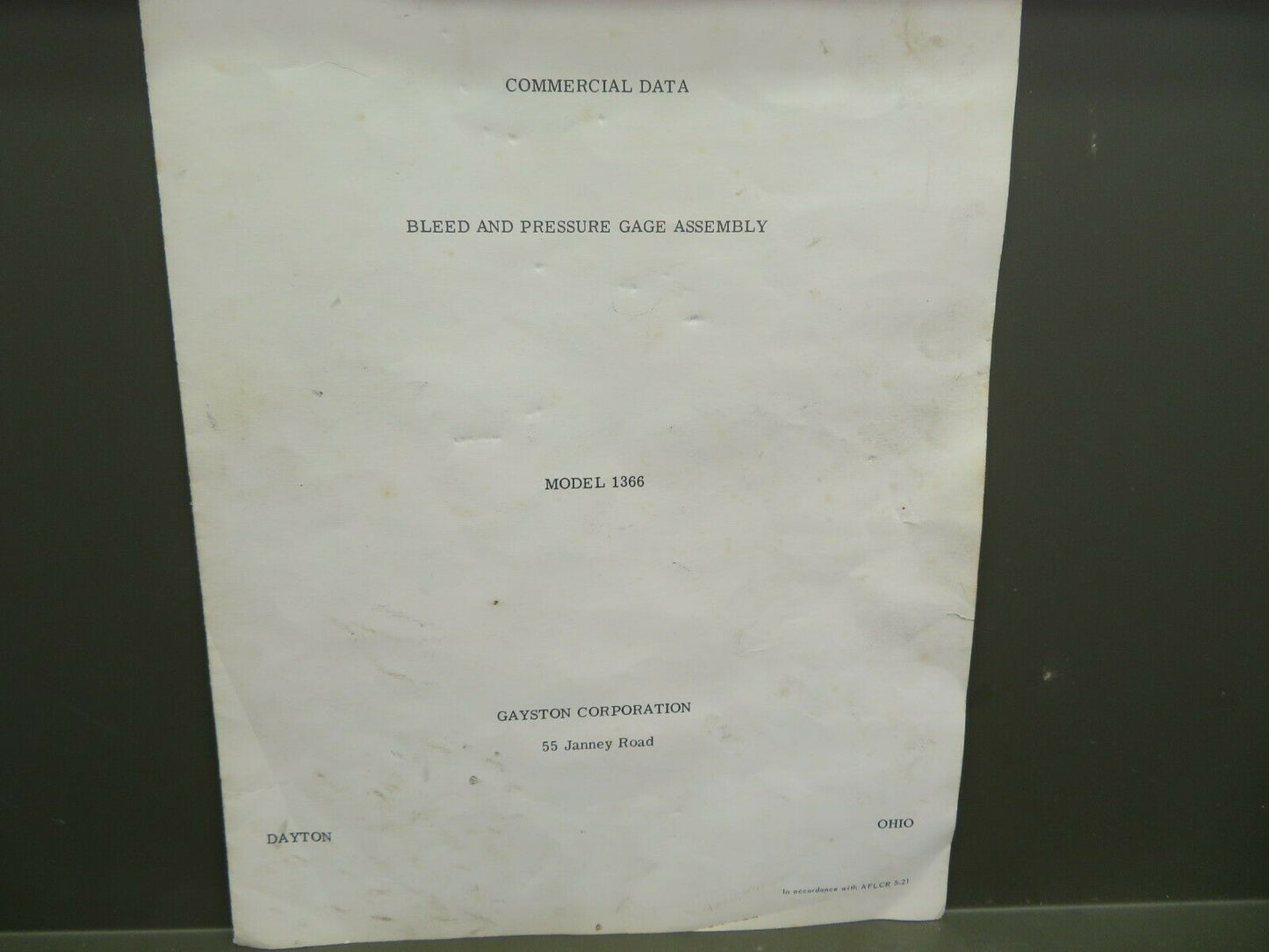 Gayston Bleed & Pressure Gauge Model 1366 MFG June 1965 (0720-892)