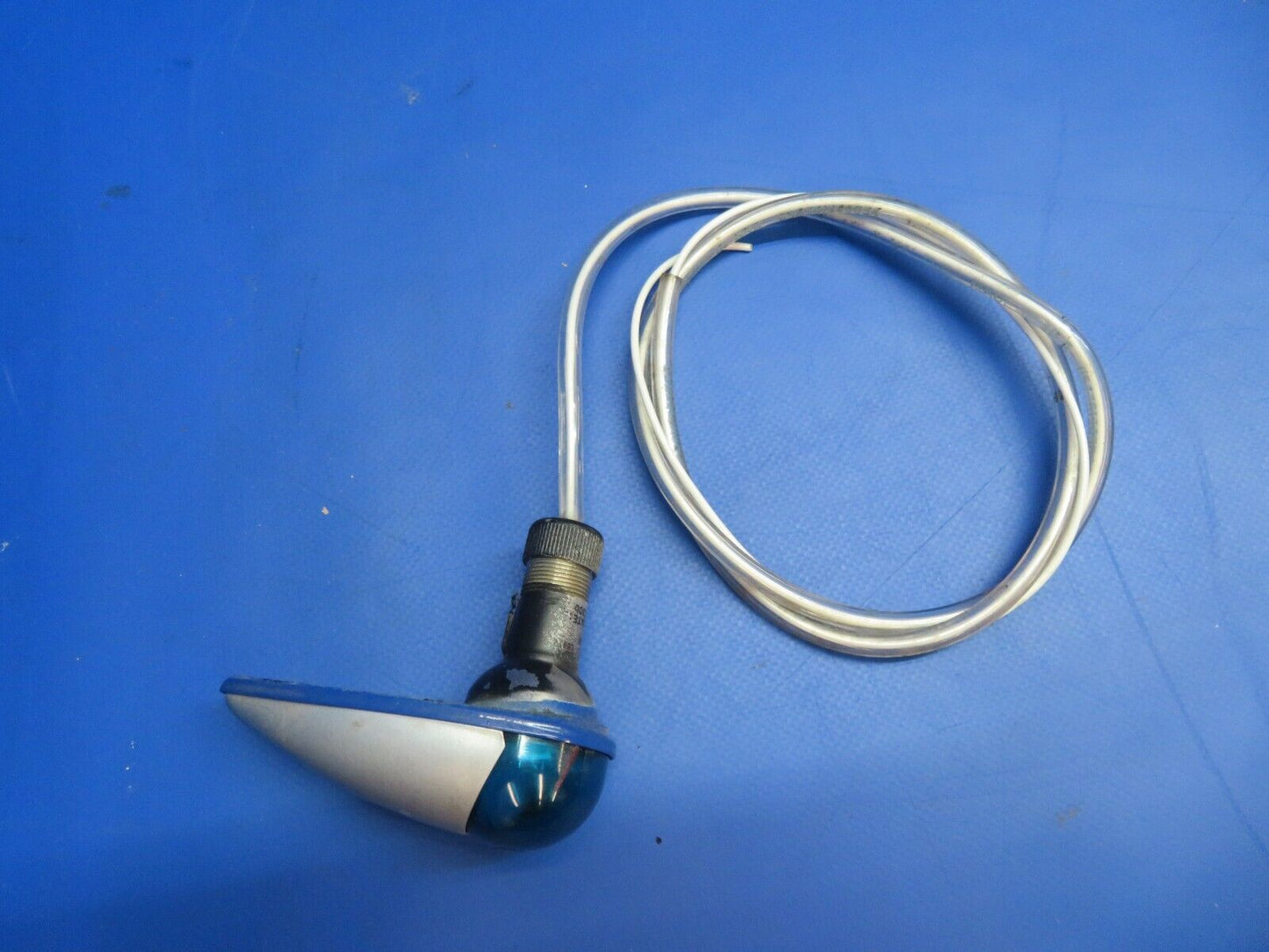 Brantly B2B Helicopter Whelen RH Nav Light Assy P/N W1285-PG-14V (1022-770)