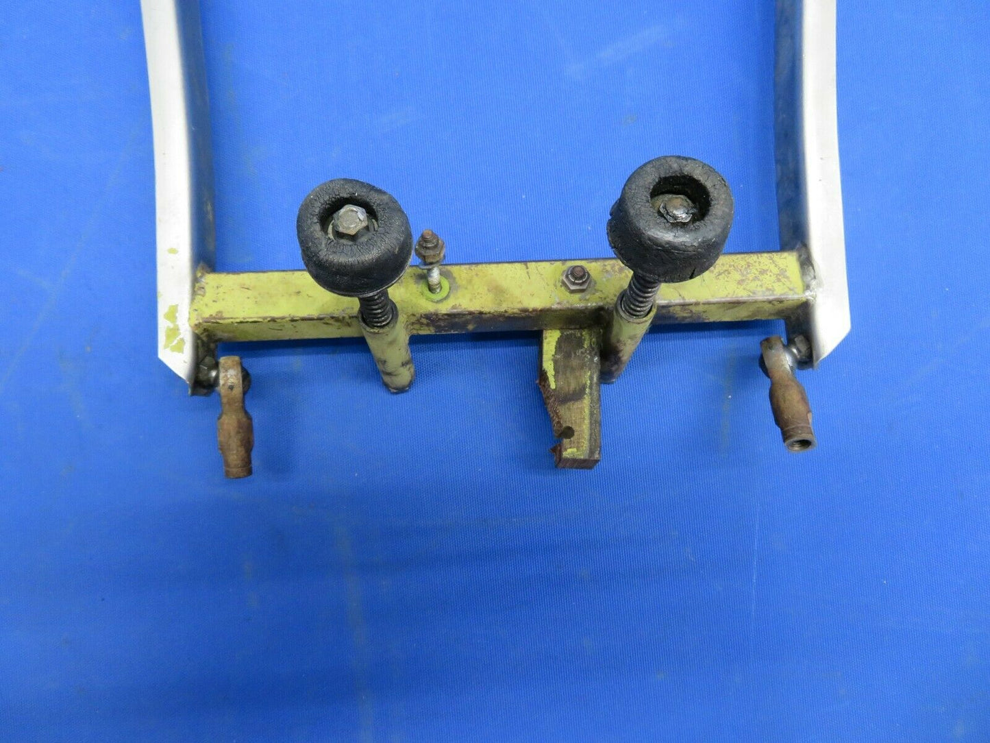 Rockwell Commander 112A Bumper Stop & Lever Assy P/N 46091-1 (1020-457)