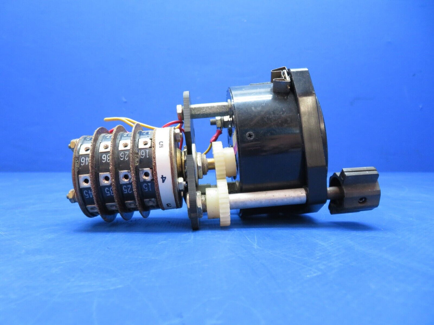 Cessna 310 /  310F Alcor Dual EGT Indicator (0923-415)