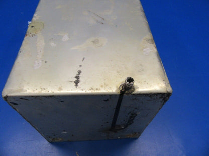 Beech Baron Battery Box w/ Lid P/N 95-410006-19 (0917-80)