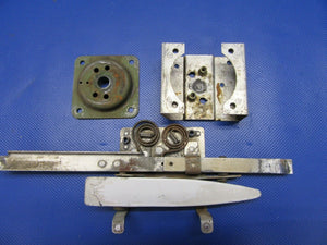 1960 Cessna 210 Cabin Door Latch LH 0711017, 0711032-2, 0711018-23 (0321-315)