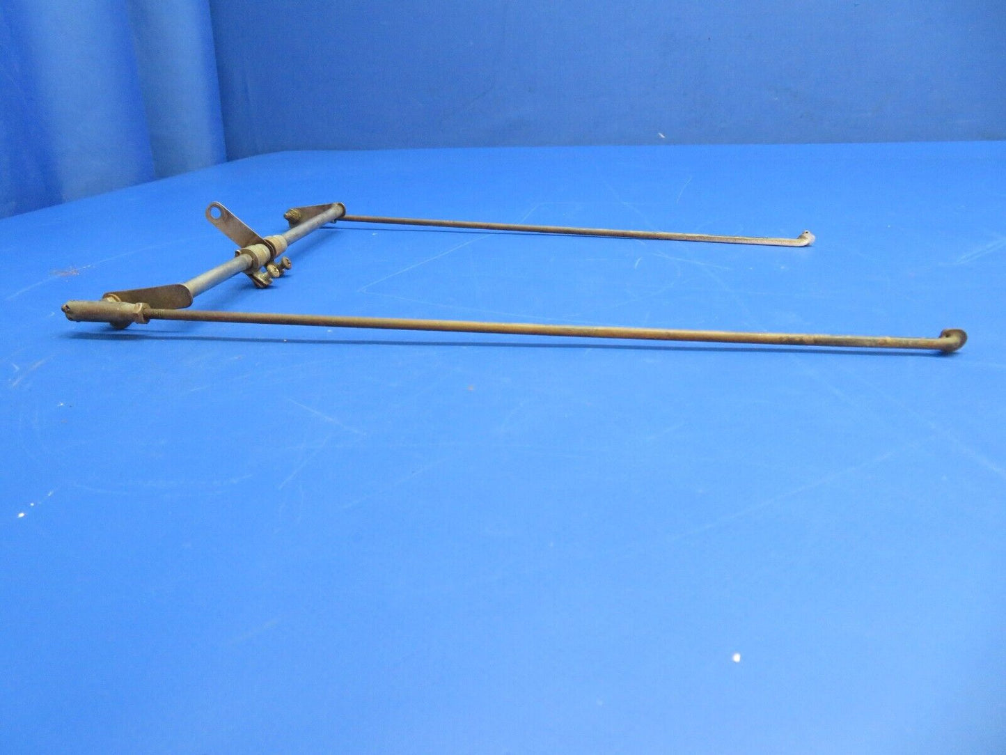 Piper PA-28R-200 Arrow Cabin Heat Valve Torque Tube & Rod P/N67389-00 (1022-618)