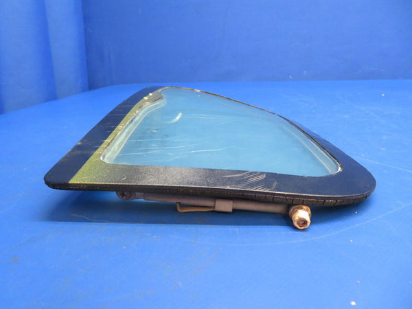 Beech 95-B55 Baron Storm Window Assembly P/N 35-410291-136 (1222-891)