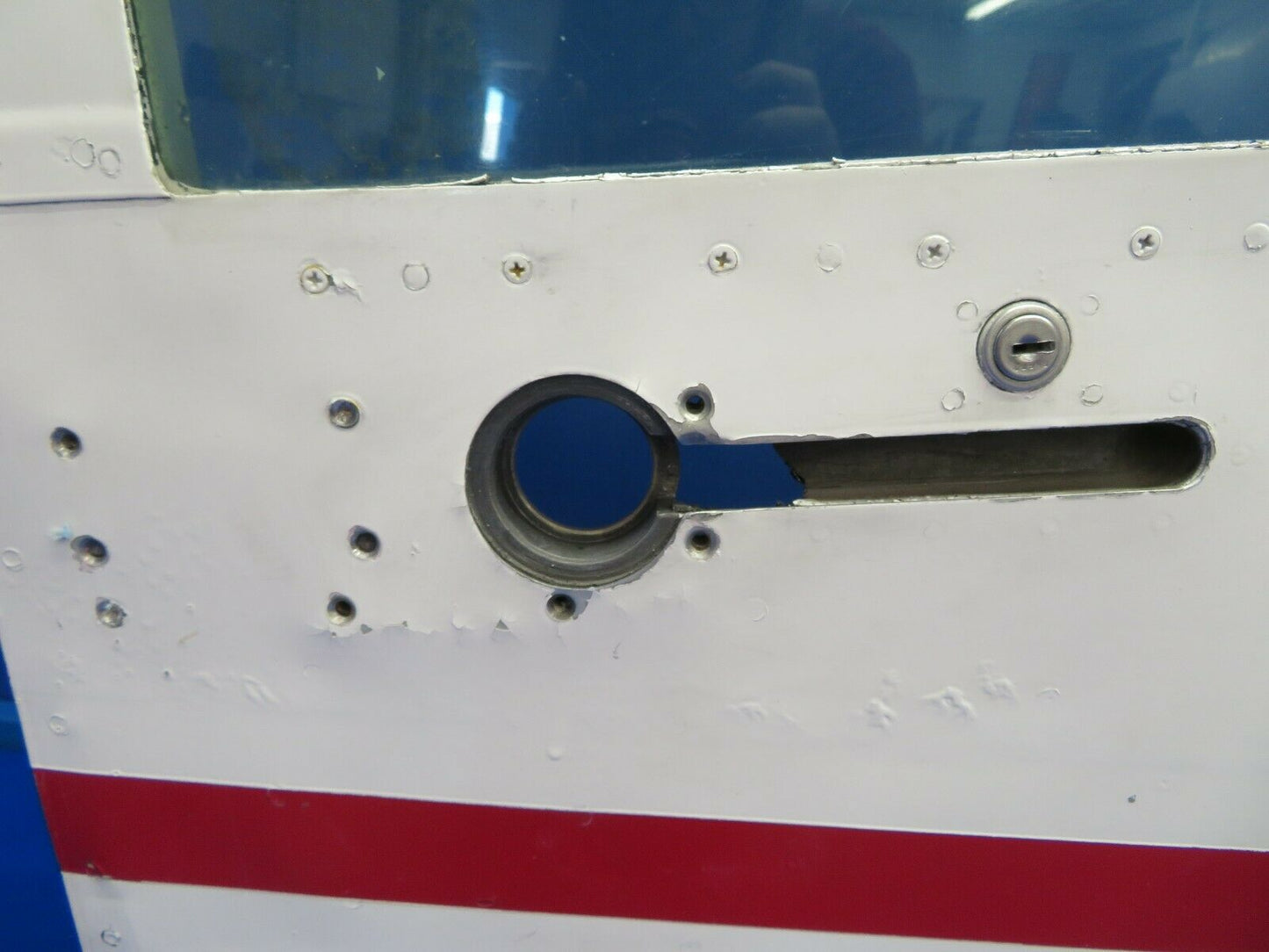 Cessna 310P Cabin Door Assembly No Key Green Tint P/N 0891002-201 (0620-703)