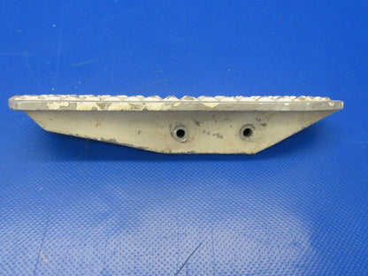 Cessna 150 152 172 Cabin Step P/N 0541211-1 (0917-102)