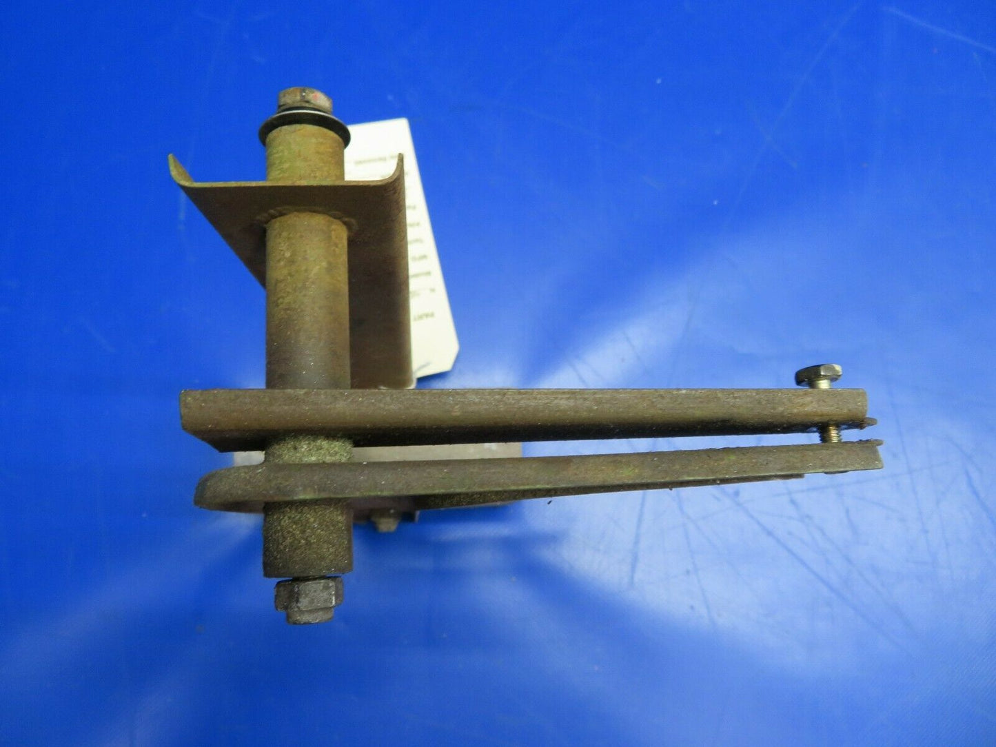 Cessna 310P Elevator Bellcrank Yoke & Weight P/N 0861171-2 (0620-708)
