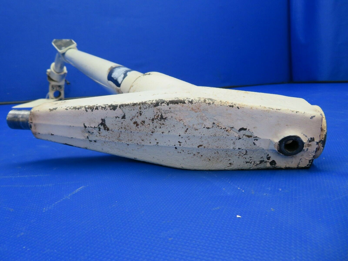 Cessna 177RG LH Main Landing Gear Leg / Spring Assy P/N 2041005-3 (0621-875)
