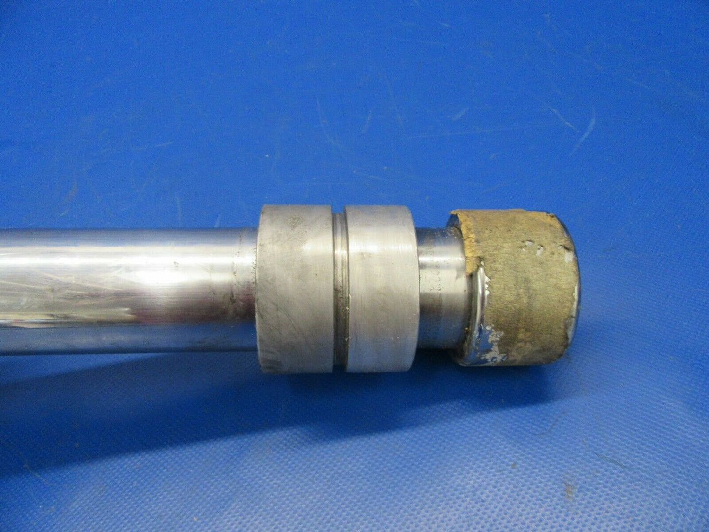Piper PA44-180 Seminole Nose Gear & Strut Fork P/N 67004-014 (0519-443)