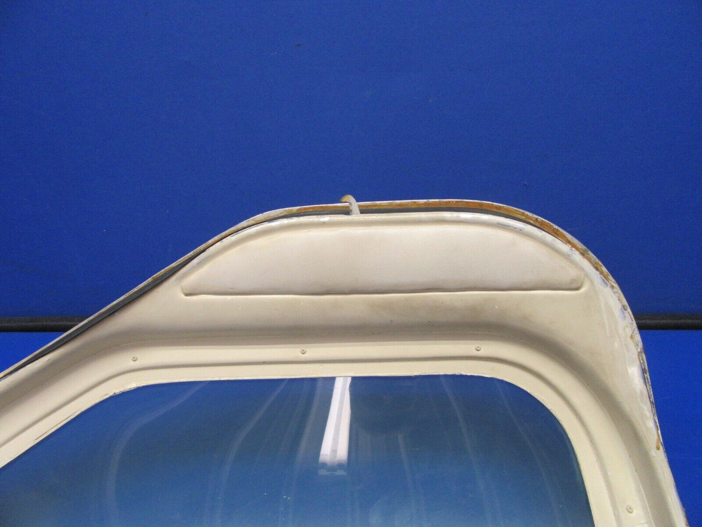 Beech 95-B55 Baron Cabin Door w/ Key Green Tint 95-420012-638 (0621-694)