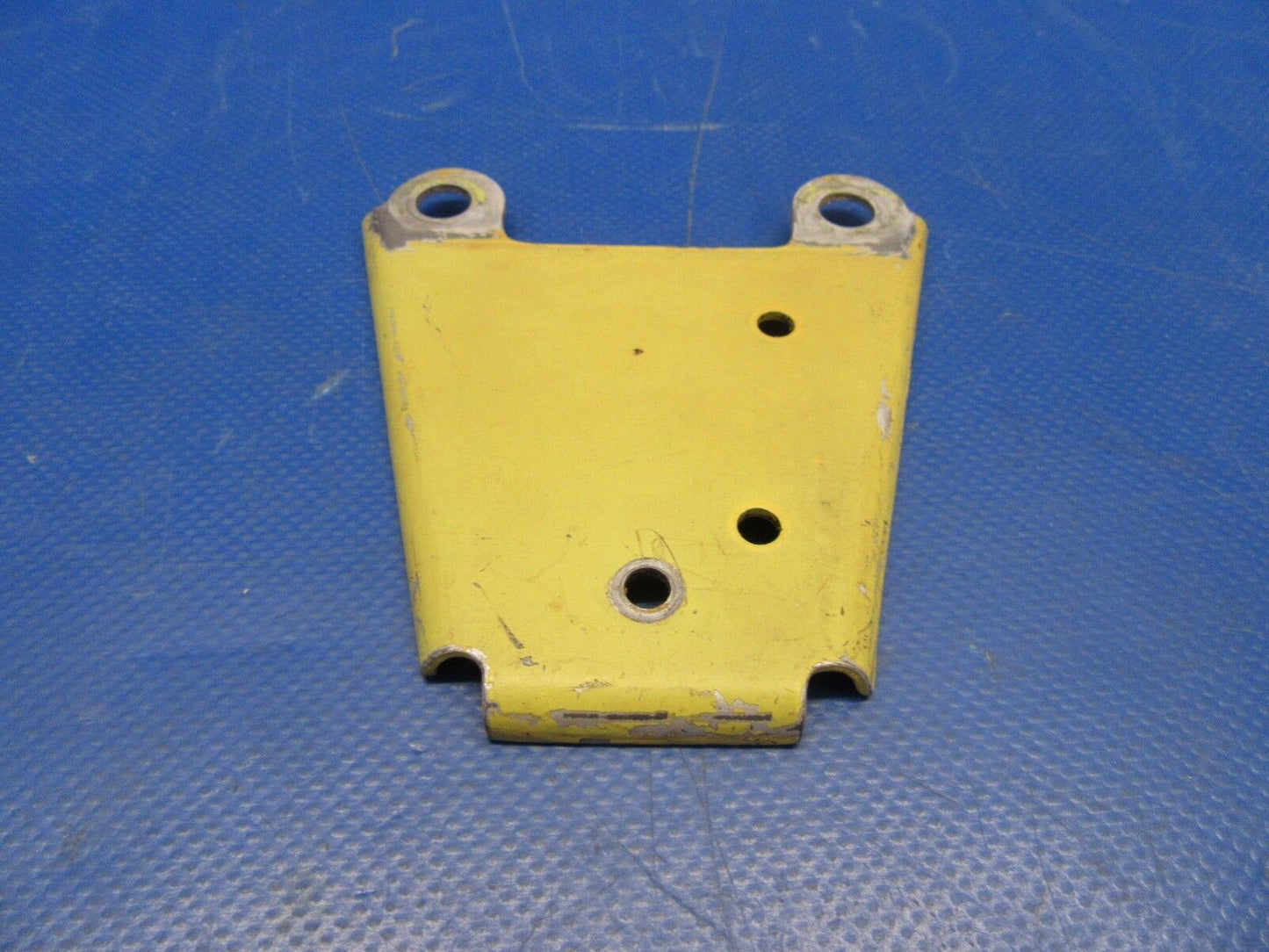 Beech Baron Prop Control Cable Bracket P/N 102-940001-7 (1218-177)