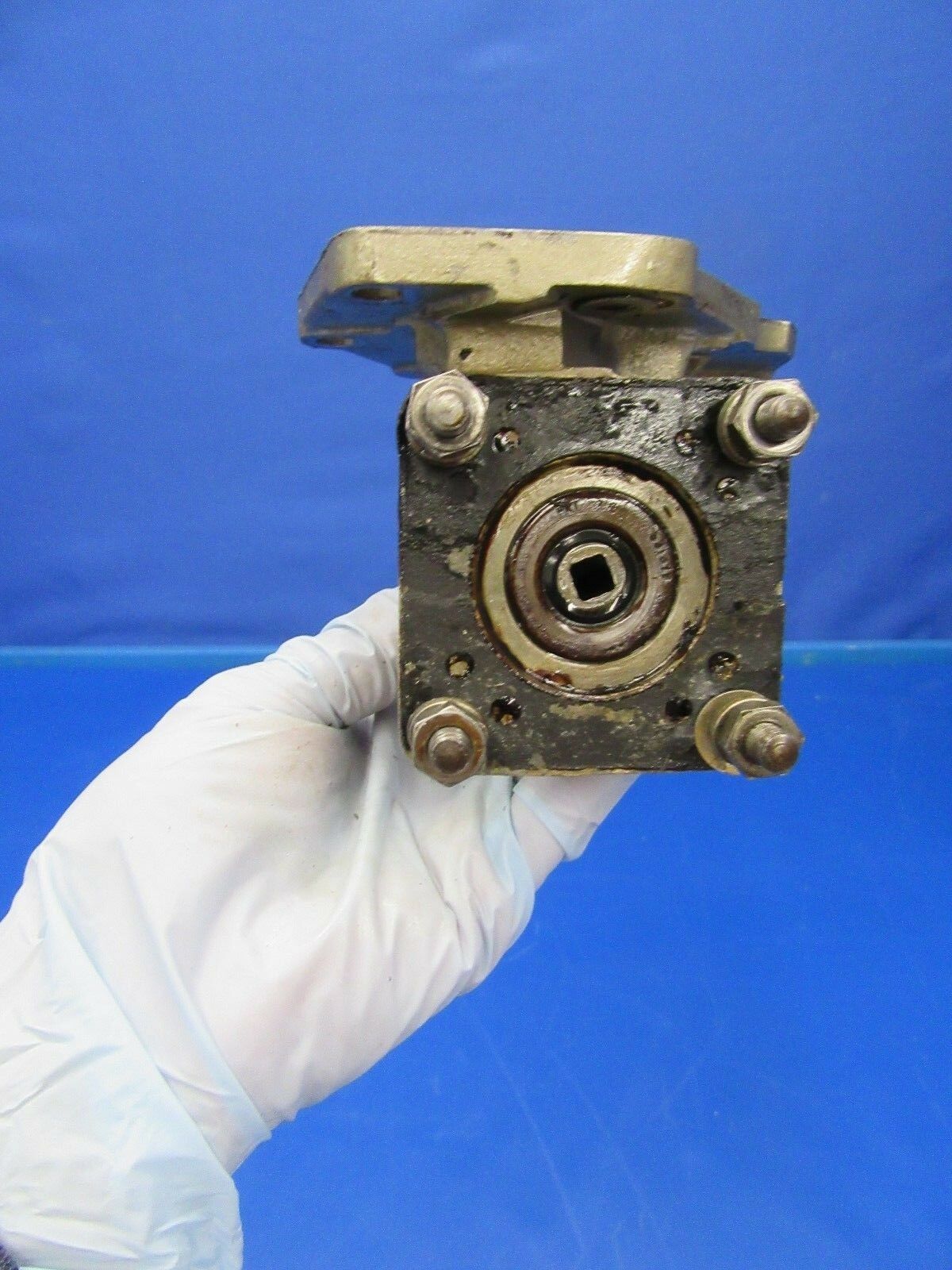 Cessna 310 0-470-M Tach Drive P/N 538579 (0118-97)