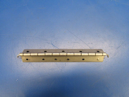 Piper PA-38 Tomahawk Flap Hinge P/N 77367-009 NOS (0419-301)