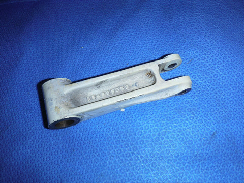 Beech Baron B-55 Nose Gear Steering Idler Arm P/N 35-825052 (0515-70)
