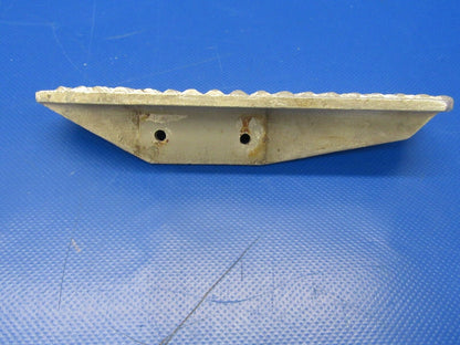 Cessna 150 152 172 Cabin Step P/N 0541211-1 (0917-102)