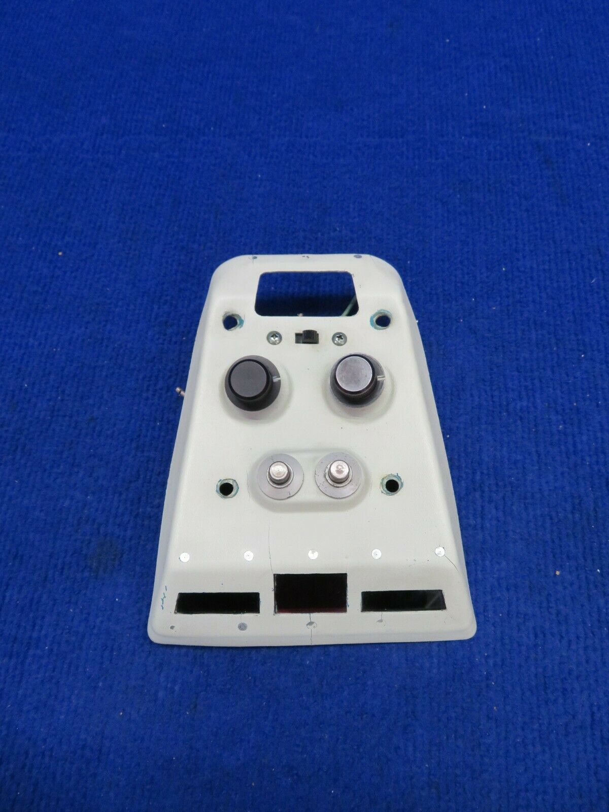 1956 Cessna 310 Overhead Panel Assy w/ Lenses FOR PARTS 0812350-67 (0422-454)