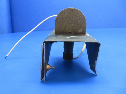 Cessna 310 LH Nav. Wing Light Assy P/N 0823200-1 (0922-790)