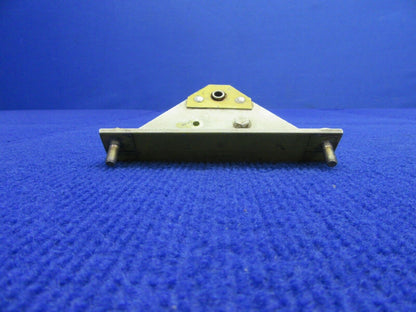 Piper PA-38-112 Tomahawk Rudder Hinge Lower 77605-02, 77605-002 (1221-389)