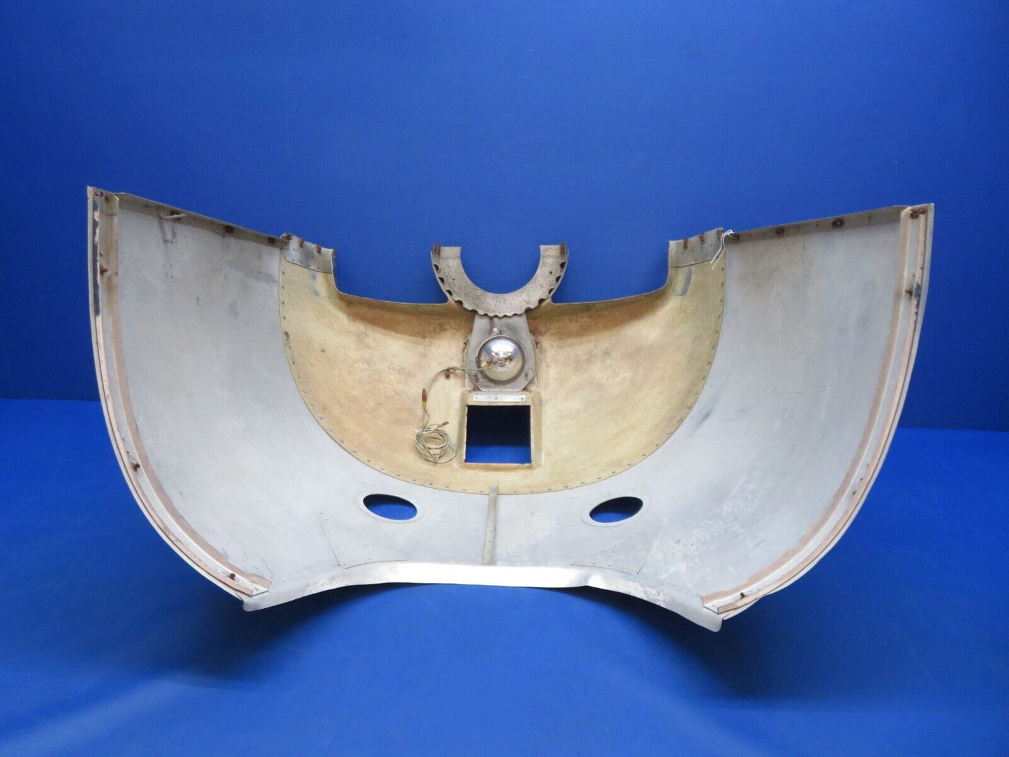 1973 Cessna 150 / 150L LWR Engine Cowl Assy P/N 0452010-201 (0823-512)