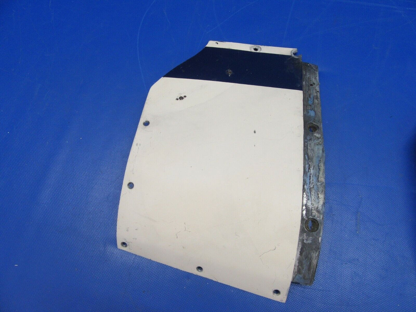 Beech 95-B55 Engine Cowl Door RH INBD & LH OTBD P/N 96-910011-624 (0721-325)