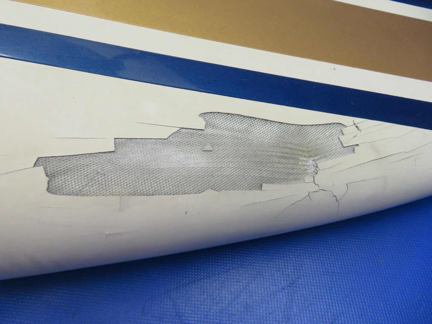 Beech 95-B55 Baron Tail Cone w/ Light P/N 96-440011-601 (0721-708)
