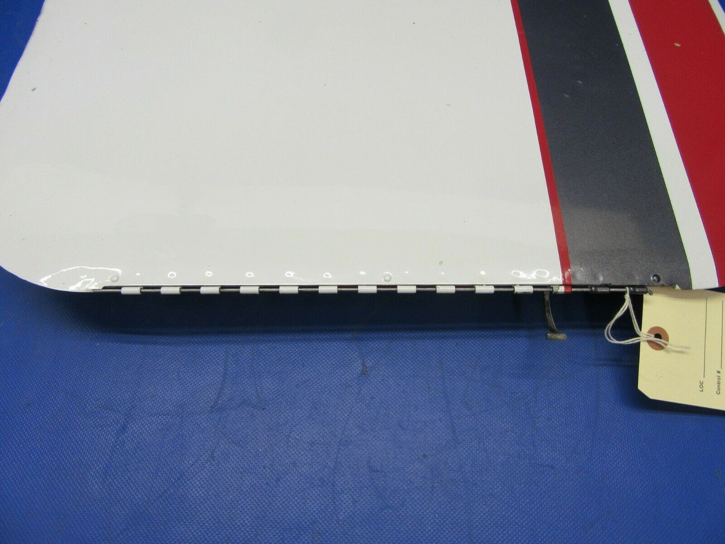 Beech Baron 95-B55 Cabin Baggage Door NO KEY P/N 35-410070-608 (1121-312)