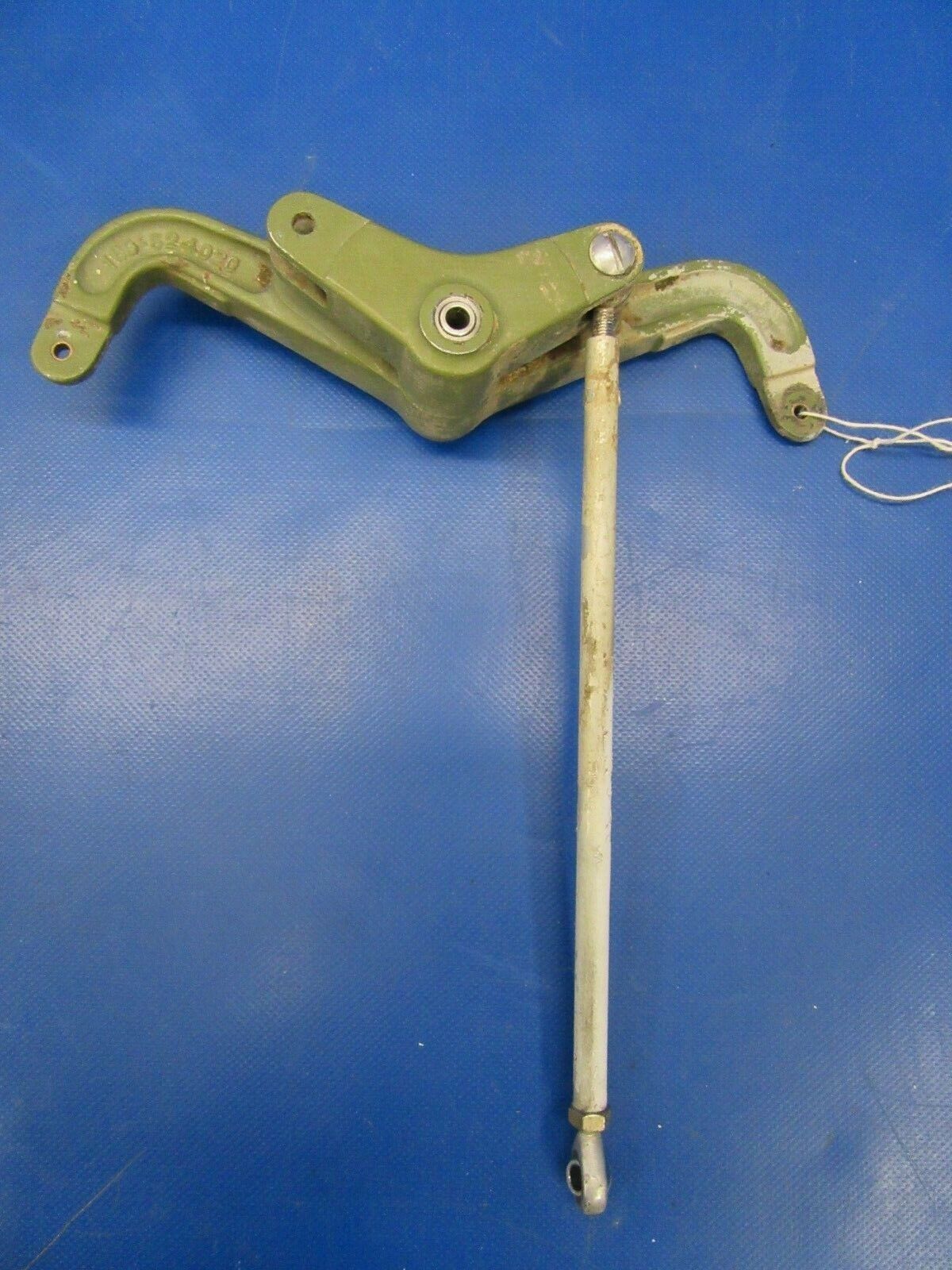 Beech Sierra Arm Assy Aileron Control RH 169-524020-3 & 169-524020-1 (0219-208)