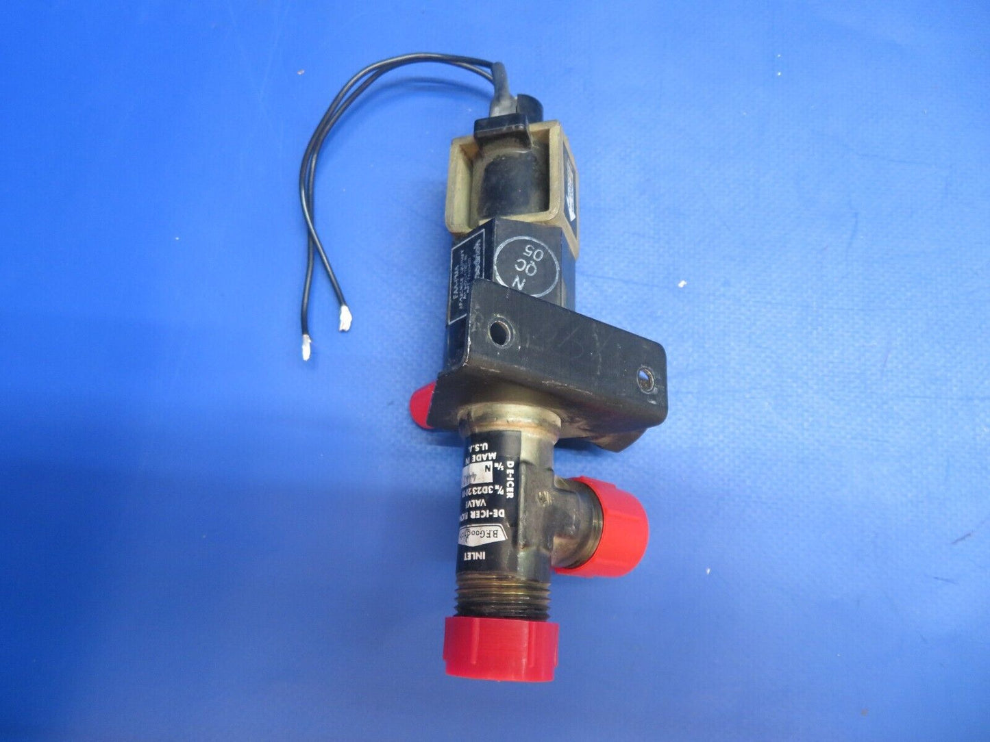 BF Goodrich De-Icer Flow Valve Assy w/ Solenoid 28V P/N 3D2320-11 (0223-529)