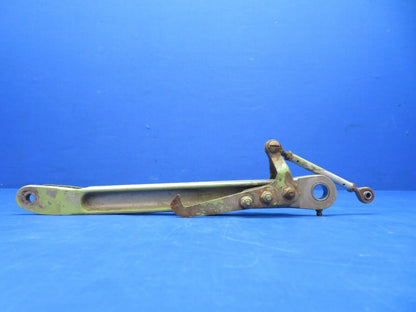 Cessna 310 RH Side Brace Link LWR & Upper w/ Bellcrank 0841102-4 (1123-374)