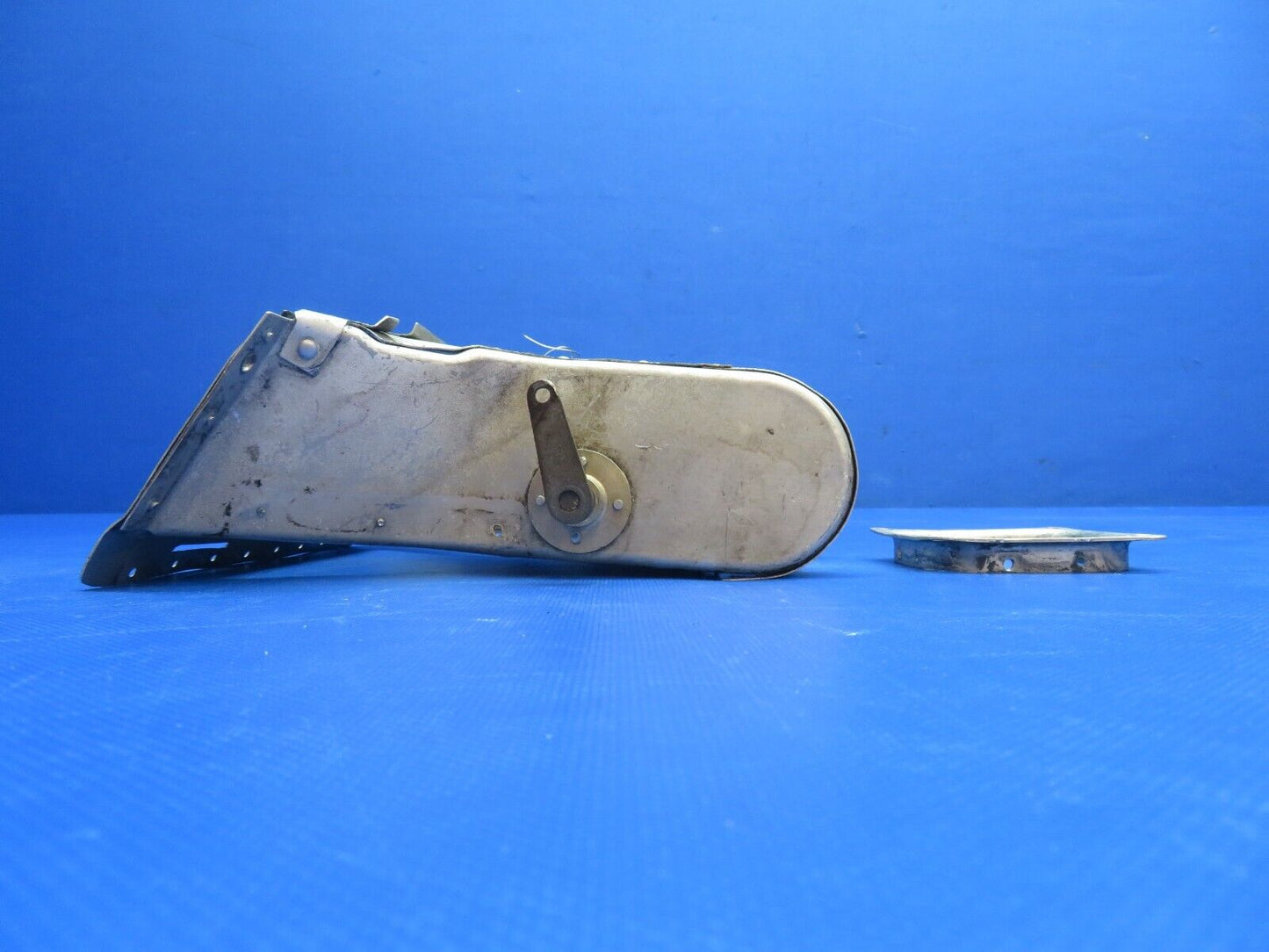 Cessna 182 Carburetor Airbox Assy P/N 0750144-1 FOR PARTS (0124-1227)