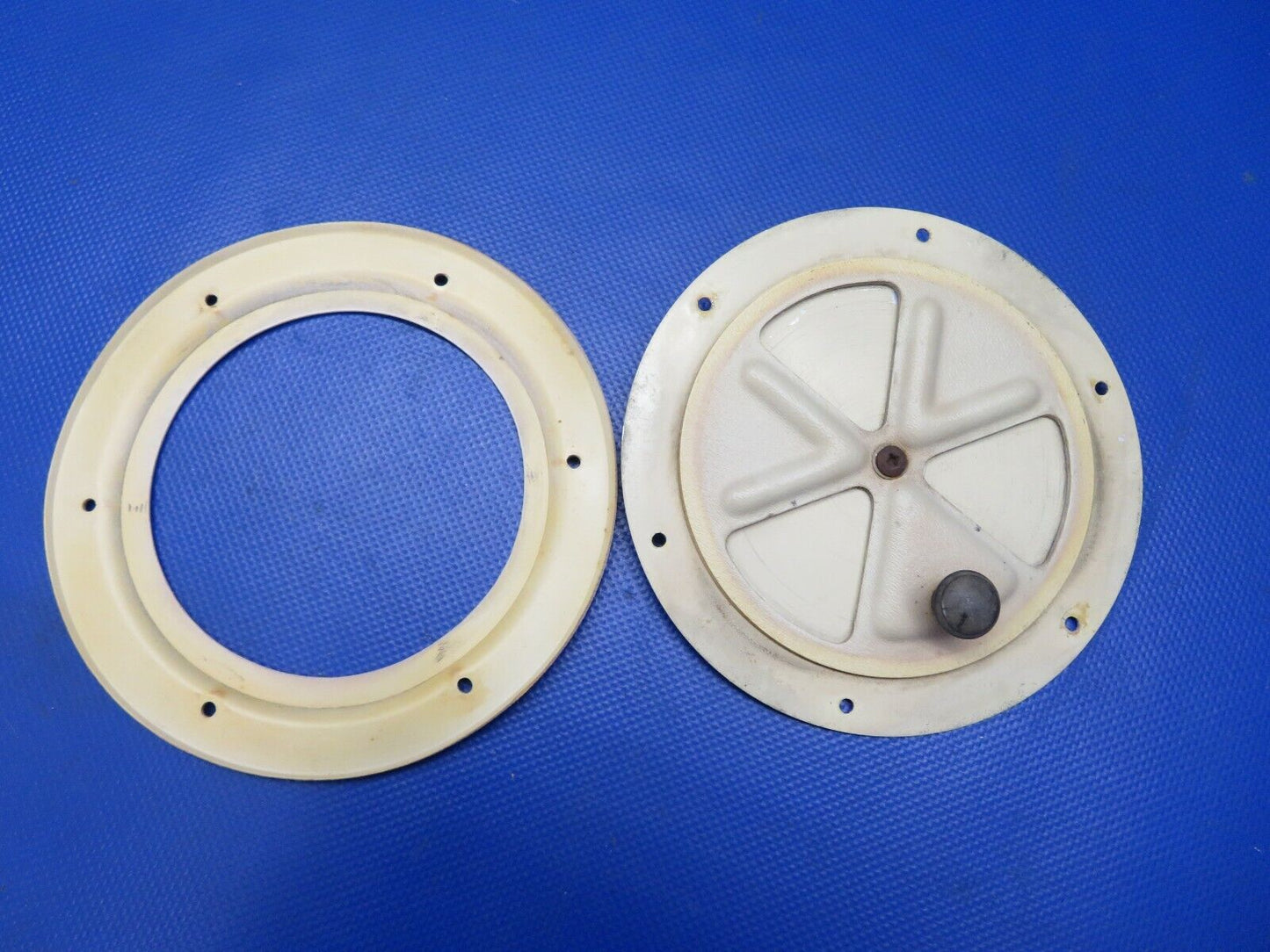 Piper PA-32RT-300 Lance Air Vent Assembly (0621-710)