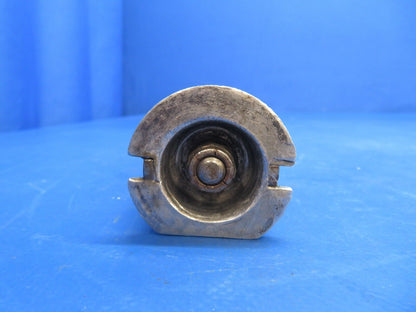 Piper Aerostar 602P NG Axle w/ Retainers & Spacers P/N 450523-01 (0123-926)