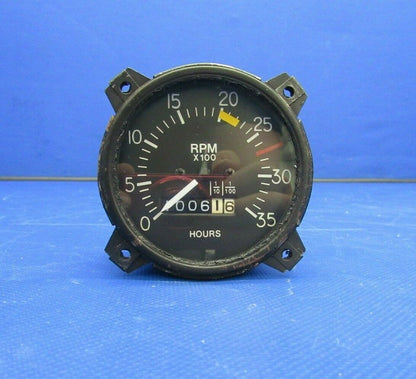 Mooney M20G RPM / Hours Tachometer Indicator Reads 1006.16 (0721-382)