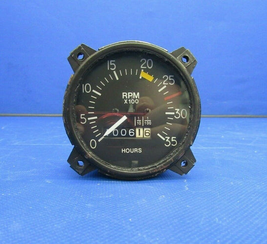 Mooney M20G RPM / Hours Tachometer Indicator Reads 1006.16 (0721-382)