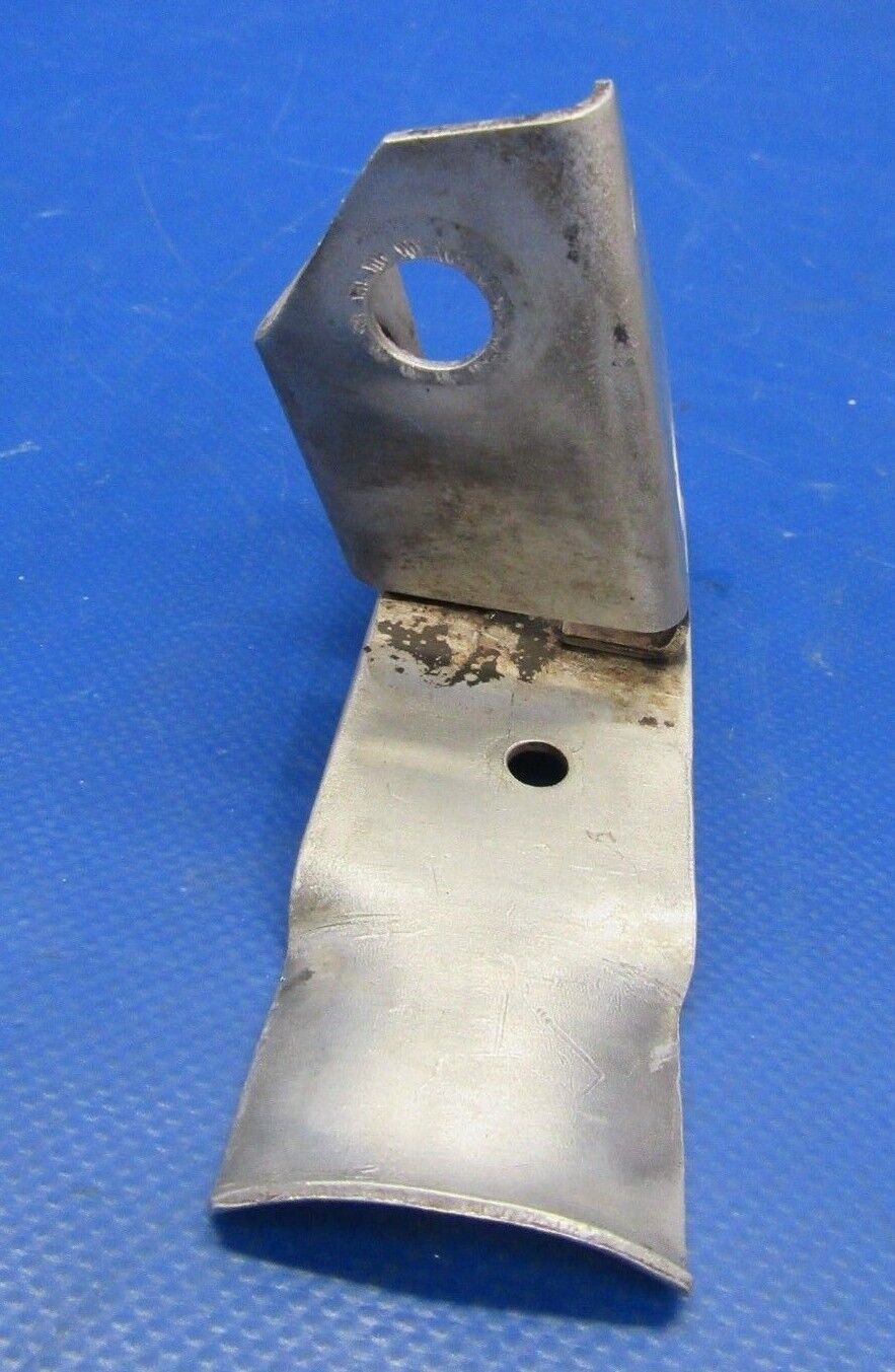 Cessna 310R Continental IO-520-MB Prop Control Bracket P/N 0852000-41 (1218-16)