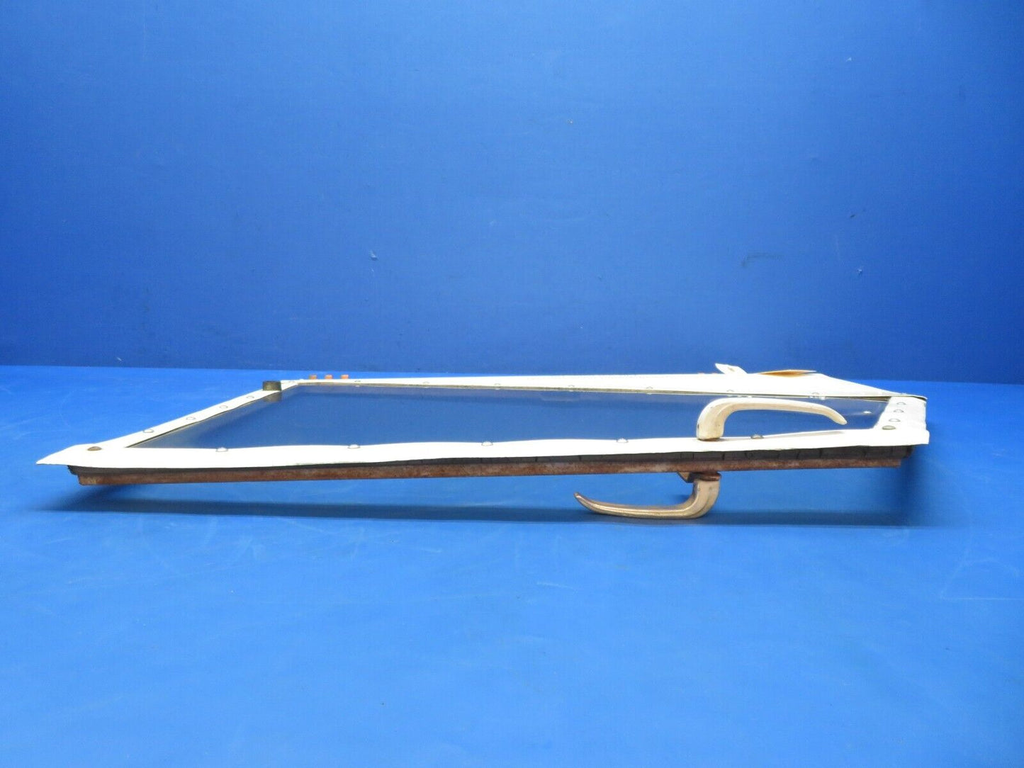 Cessna 188B AGpickup LH Cabin Door w/ Vent Window P/N 1610004-31 (0723-549)
