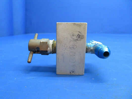 Lake LA-4-200 Fuel Drain Manifold Block Assy LH Wing P/N 180012 (1222-954)