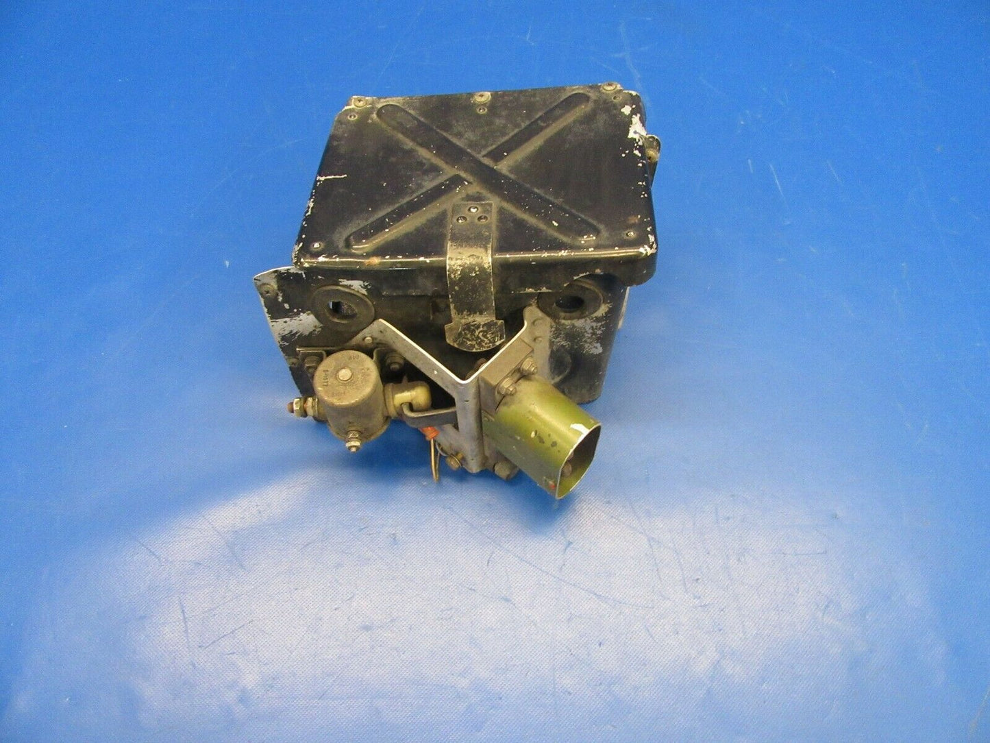Cessna P210N / 210 Battery Box Lid & Cover w/ Plug & Relay 1250952-7 (1019-116)