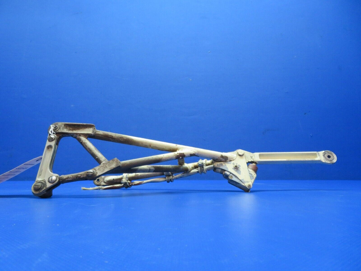 Early Cessna 310 / 310B NG Drag Brace Truss w/ Link P/N 0842000-70 (1223-230)