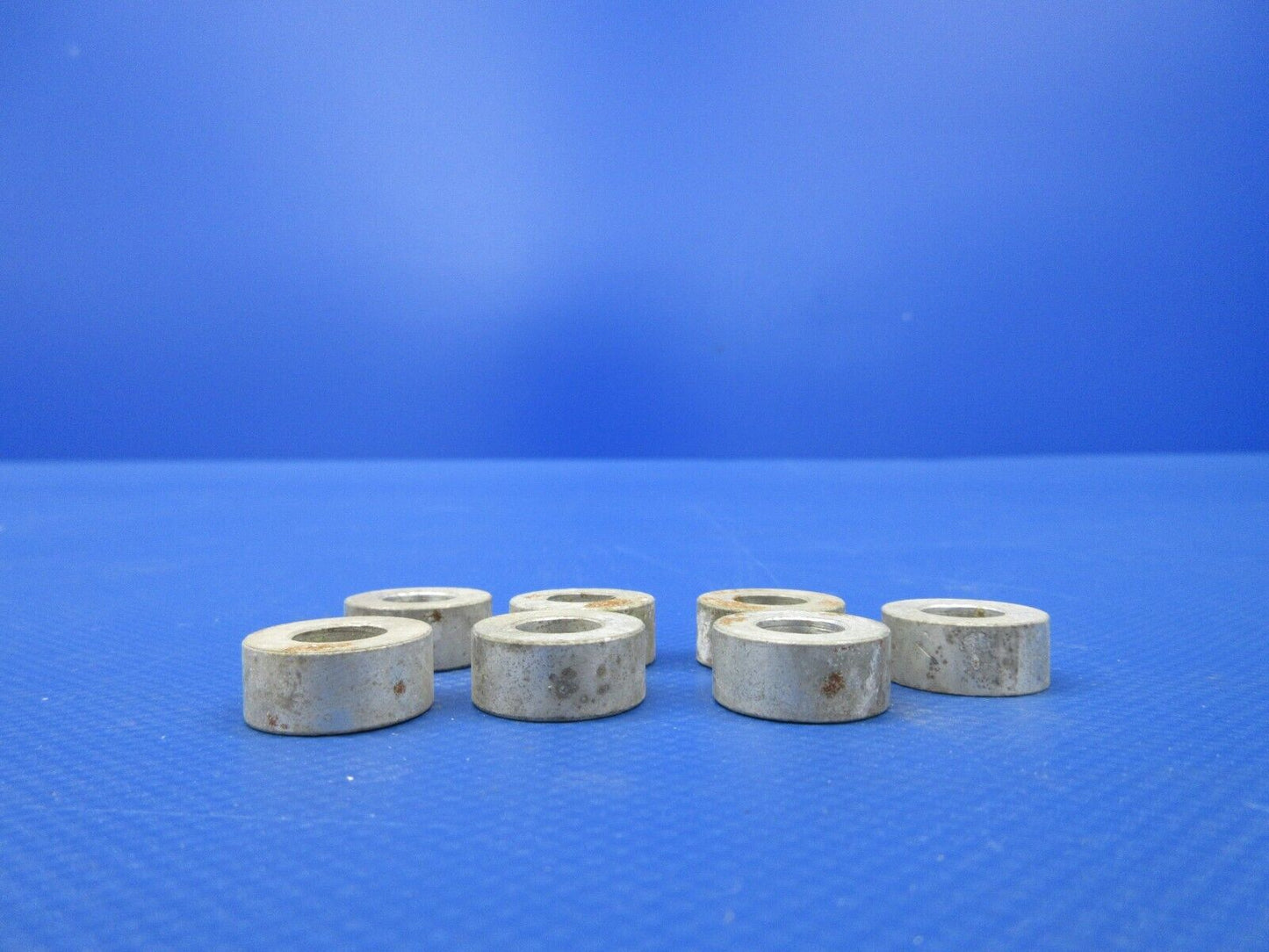 Piper Flap Track Roller P/N 86102-106 LOT OF 7 NOS (0224-1640)