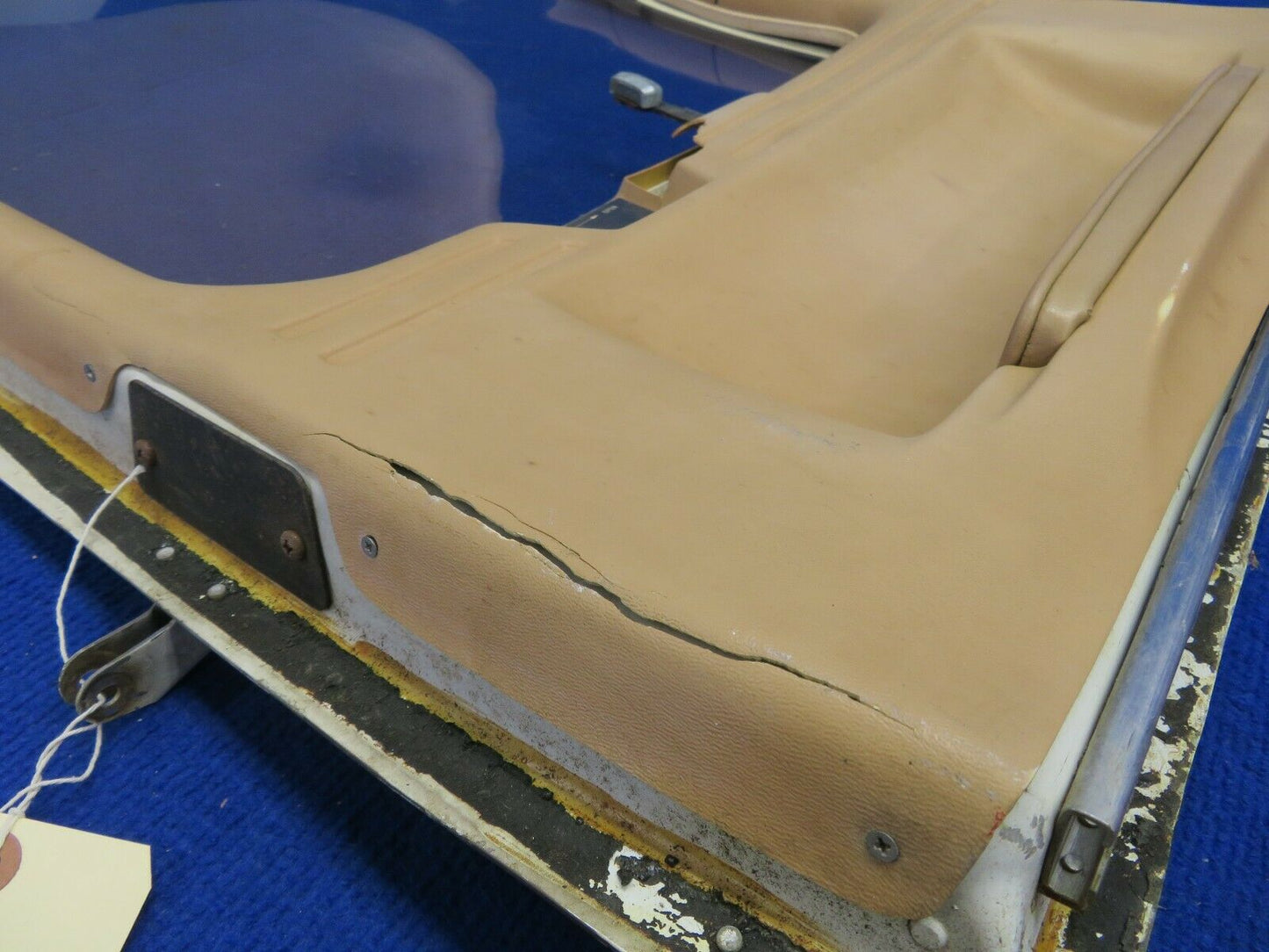 Piper PA-38 Tomahawk Cabin Door RH P/N 77500-13, 77500-013 (0322-468)