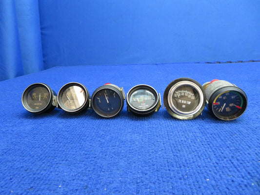 Lake LA-4-200 Turbo Stewart Warner Gauges LOT OF 6 P/N 823697, 823835 (0622-778)
