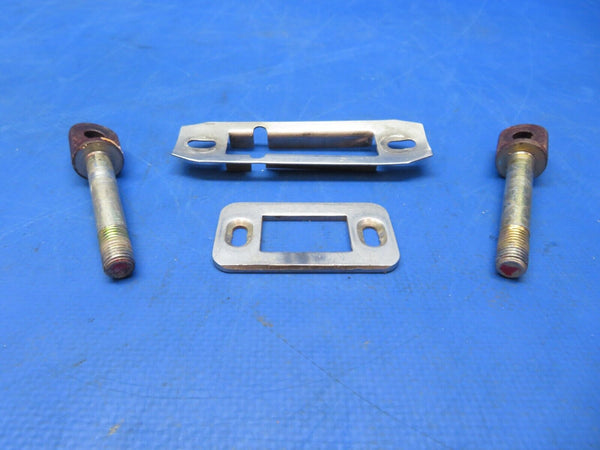 Piper PA-28-140 Cabin Door Clevis Bolt Strike Plates P/N 480-883 LOT (0823-365)