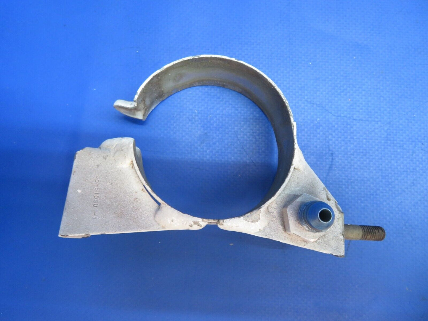 Beech Brake Line Clamps Main Gear P/N 35-815004-1 (0223-526)