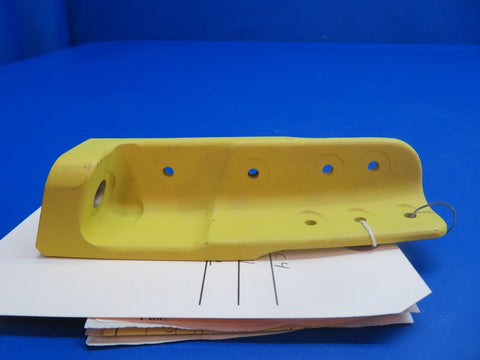 Beech Fitting P/N 010A-31771-003 NOS (1022-511)