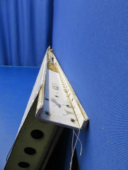 Beech A-36 Horizontal Stabilizer RH P/N 33-620000-612 (0918-334)