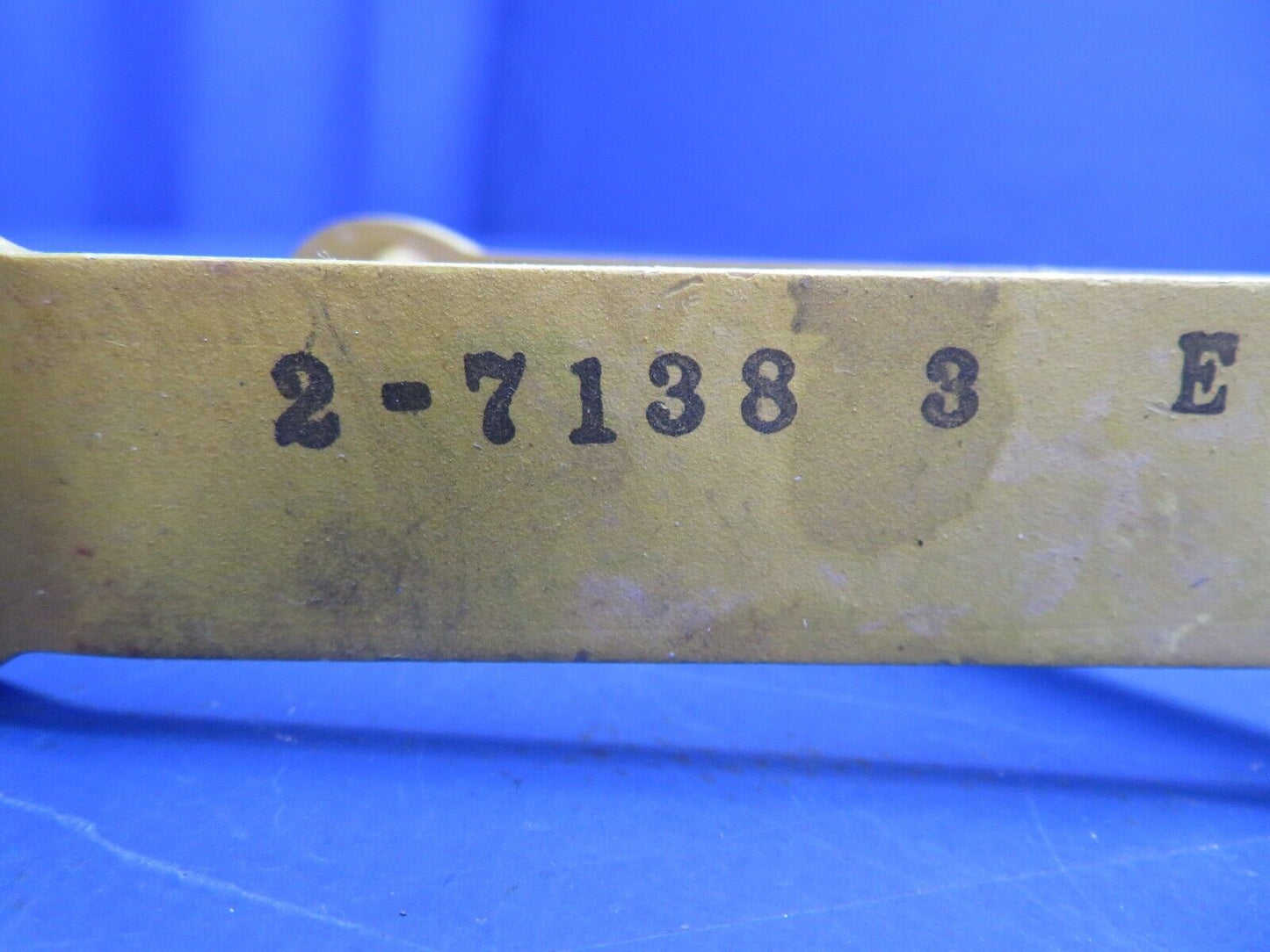 Lake LA-4-200 Idler Assy Elevator P/N 2-7138-1, 2-7138-3 (1222-899)