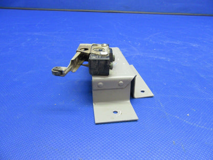 Beech 95-B55 Baron Cabin Heat Switch P/N MS25026-1 (0721-317)